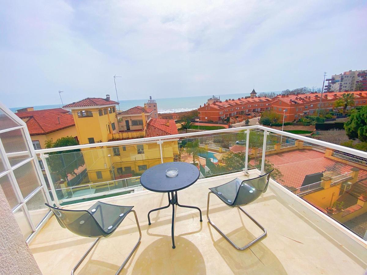 Hug Hotel2022 El Carrer del Canonge Exterior photo